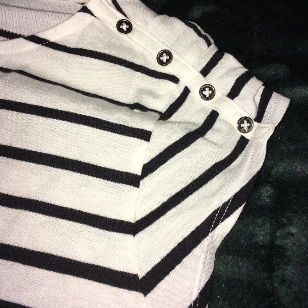 Two shirt bundle - Picture 6 of 8